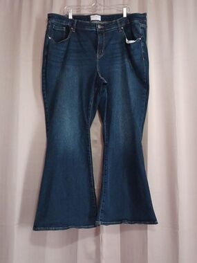 Lane Bryant Flared High Rise 5 Pocket Jeans Plus Size Stretch Med/Dark Wash